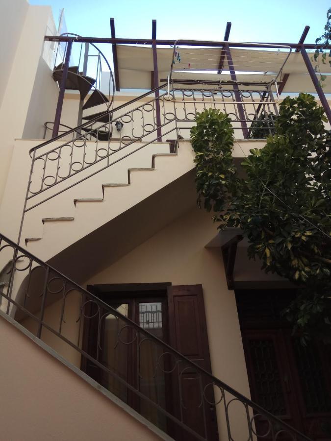 Apartament Simple And Special Ermupoli Zewnętrze zdjęcie